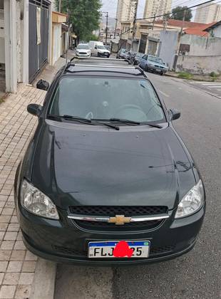 CHEVROLET CLASSIC 1.0 MPFI LS 8V FLEX 4P MANUAL CHEVROLET CLASSIC 1.0 MPFI LS 8V FLEX 4P MANUAL
